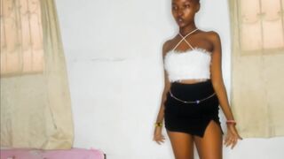 Monalisalisa - Porn Video [Bongacams]: astonishing goddess, voluptuous hips, lustful cam experience
