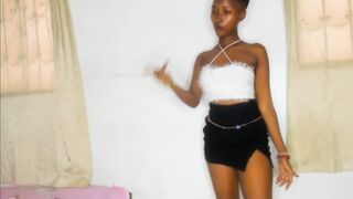 Monalisalisa - Porn Video [Bongacams]: astonishing goddess, voluptuous hips, lustful cam experience