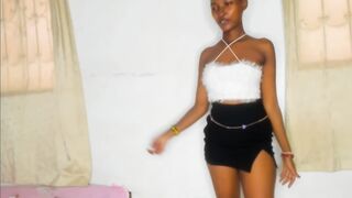 Monalisalisa - Porn Video [Bongacams]: astonishing goddess, voluptuous hips, lustful cam experience