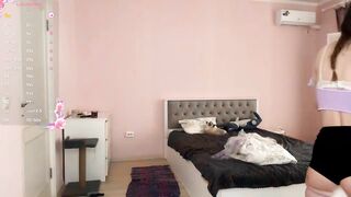 Lolacuttiehottie - Porn Video [Bongacams]: smoldering seduction, mesmerizing assets, webcam babe in ecstasy