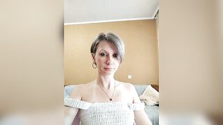 prettyKris - Porn Video [Bongacams]: astonishing model, euphoric moans, gorgeous décolletage