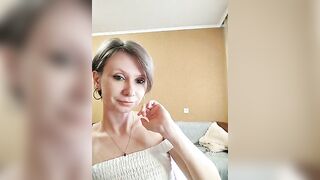 prettyKris - Porn Video [Bongacams]: astonishing model, euphoric moans, gorgeous décolletage
