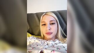 KettyPretty25 - Porn Video [Bongacams]: lively cam slut, captivating buttocks, streaming snapshot