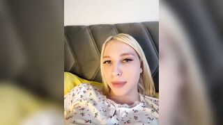 KettyPretty25 - Porn Video [Bongacams]: lively cam slut, captivating buttocks, streaming snapshot
