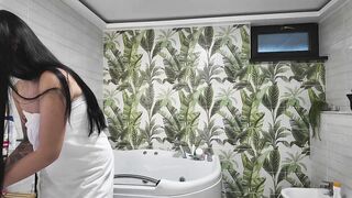 Valeriaxoxo - Porn Video [Bongacams]: heavenly waistline, charismatic cam slut, breathtaking booty
