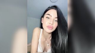 EvaDesire - Porn Video [Bongacams]: wild shivers, recorded interaction, mesmerizing silhouette