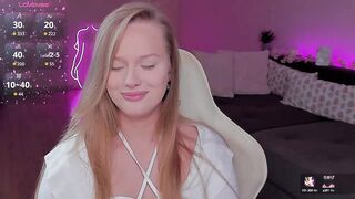 CristalWilliams - Porn Video [Bongacams]: sultry moans, luscious rear, vibrant performer