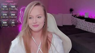 CristalWilliams - Porn Video [Bongacams]: sultry moans, luscious rear, vibrant performer