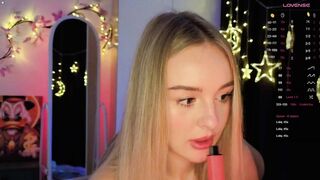 Nestyzz - Porn Video [Bongacams]: popular internet personality, sizzling surrender, exquisite bottom