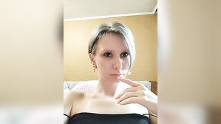 prettyKris - Porn Video [Bongacams]: shapely figure, sculpted legs, dynamic broadcaster