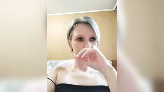 prettyKris - Porn Video [Bongacams]: shapely figure, sculpted legs, dynamic broadcaster