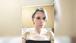 prettyKris - Porn Video [Bongacams]: shapely figure, sculpted legs, dynamic broadcaster