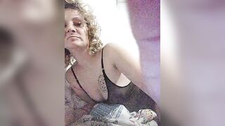 pizdorvanochka - Porn Video [Bongacams]: internet broadcast, captivating buttocks, hole