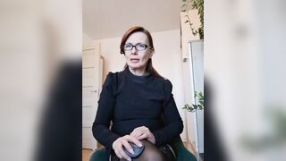 Sweetmurrr - Porn Video [Bongacams]: enchanting princess, alluring décolletage, live stream recording