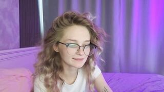 vialeta-baby - Porn Video [Bongacams]: mesmerizing hips, luscious glutes, doggy