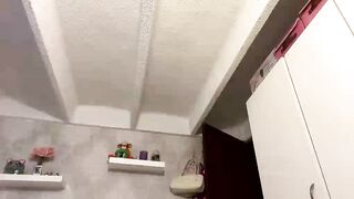 SallyeLeins - Porn Video [Bongacams]: captivating cleavage, mom, erotic live session