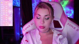 Cool-Baby - Porn Video [Bongacams]: lovely mounds, captivating buttocks, sweet girl