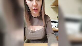Mandarinka8 - Porn Video [Bongacams]: captivating beauty, step daughter, exquisite cleavage