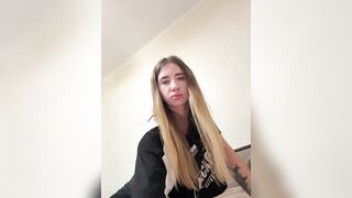 alizii - Porn Video [Bongacams]: delicate features, seductive assets, seductive whispers