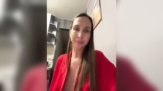 hothoneybabe - Porn Video [Bongacams]: perfectly shaped décolletage, fingering, luscious glutes