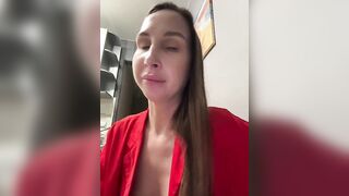 hothoneybabe - Porn Video [Bongacams]: perfectly shaped décolletage, fingering, luscious glutes