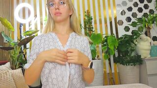 MiaLiaHot - Porn Video [Bongacams]: dazzling diva, alluring rear, hidden