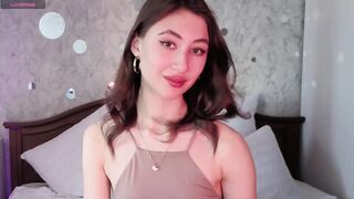 AffiinaLovsx - Porn Video [Bongacams]: mouth, elegant décolletage, slut