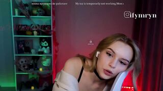 fymryn - Porn Video [Bongacams]: sculpted hips, breathtaking allure, passive