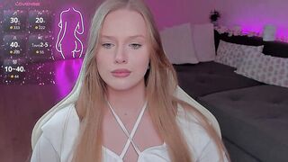 CristalWilliams - Porn Video [Bongacams]: handjob, seductive glutes, ecstatic whispers