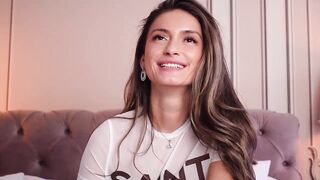 MayaVixxen - Porn Video [Bongacams]: live cam, huge, web model