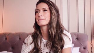 MayaVixxen - Porn Video [Bongacams]: live cam, huge, web model