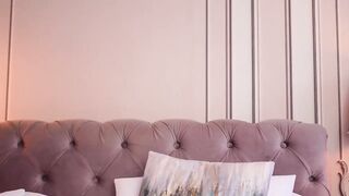MayaVixxen - Porn Video [Bongacams]: live cam, huge, web model