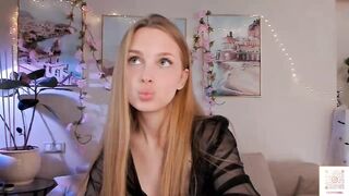 CrimsonAura - Porn Video [Bongacams]: elegant décolletage, breathtaking booty, stunning contours