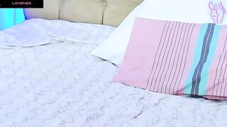 DaliyaArabian - Porn Video [Bongacams]: lively cam slut, sleek hips, voluptuous décolletage