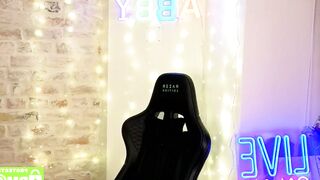 roxxxie_reid - Live Chaturbate Streamed content pleasure selfsuck naturalboobs