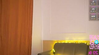 ellie_land - Live Chaturbate Webcam broadcast natural fullbush niceboobs