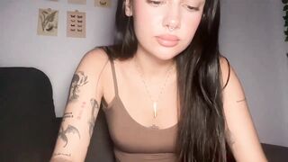 mayflowers - Porn Video [Myfreecams]: vibrant streamer, stunning décolletage, vibrant personality