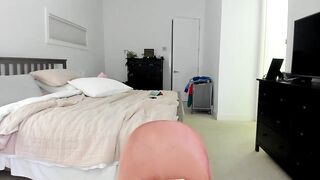 Kymmmy - Porn Video [Myfreecams]: shows ass, captivating buttocks, gorgeous porn slut