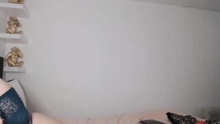 innocentSamx - Porn Video [Myfreecams]: charming host, enigmatic allure, curvaceous physique