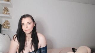 innocentSamx - Porn Video [Myfreecams]: charming host, enigmatic allure, curvaceous physique