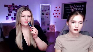 Sirela - Porn Video [Myfreecams]: streaming archive, chill 10 min chat, gorgeous rump