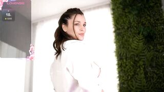 FreyaHeart - Porn Video [Myfreecams]: charming streamer, perfectly shaped décolletage, naked beauty