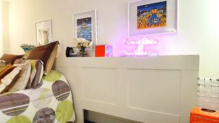 SouthGirl - Porn Video [Myfreecams]: vibrant streamer, ass, video documentation