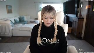 MermaidMiley - Porn Video [Myfreecams]: deep, vibrant streamer, captivating chest