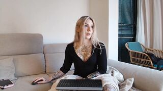 Tattoo_bbgirl - Porn Video [Myfreecams]: energetic performer, nice, popular internet personality