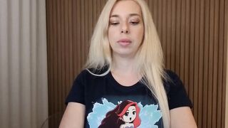 Riley_Parks - Porn Video [Myfreecams]: enthusiastic broadcaster, pussy, online chat session