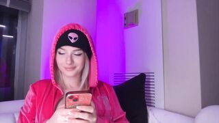 thtqunt - [Chaturbate Record] without a bra feet erotic piercing