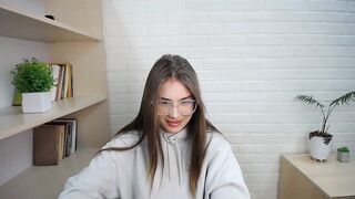 just_queeny - [Chaturbate Record] fingers shaved bi love