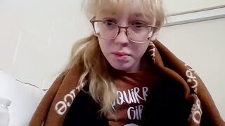 blonde_katie - [Chaturbate Record] smile handjob playing playing