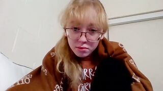 blonde_katie - [Chaturbate Record] smile handjob playing playing